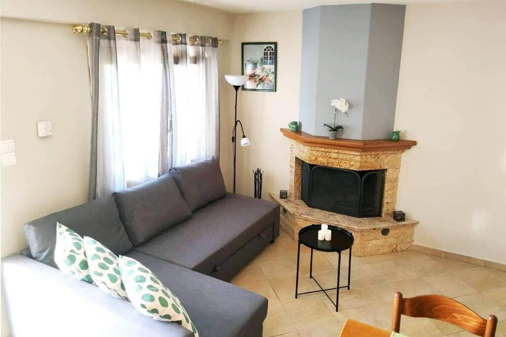 Small House With Garden & View Promirion Esterno foto
